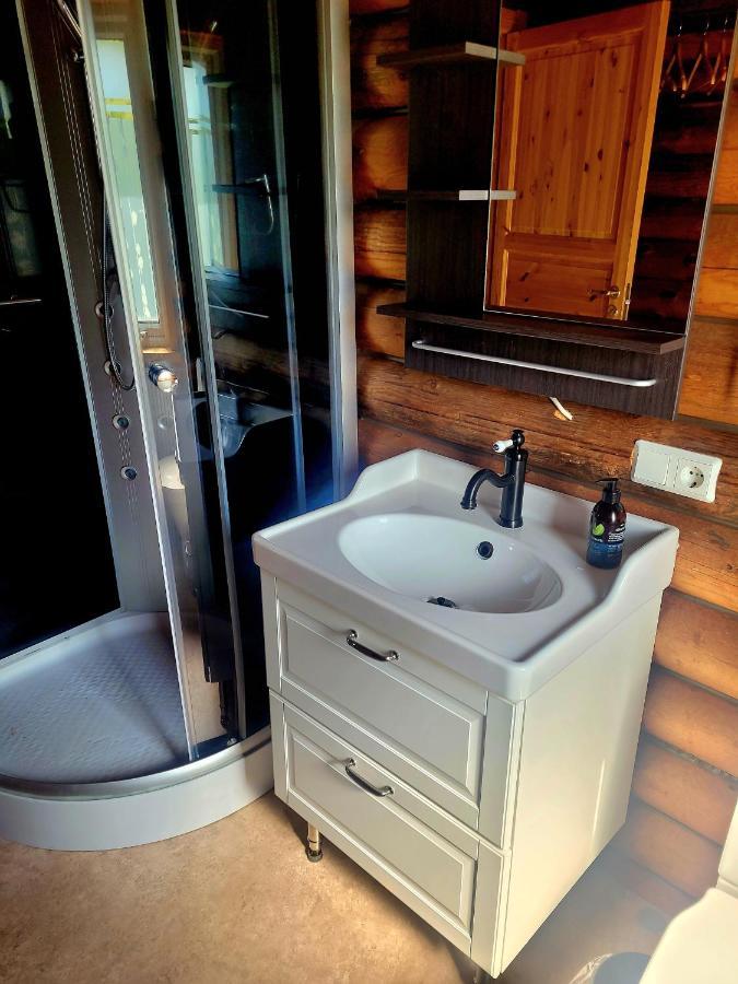 Akureyri Log Cottage Экстерьер фото