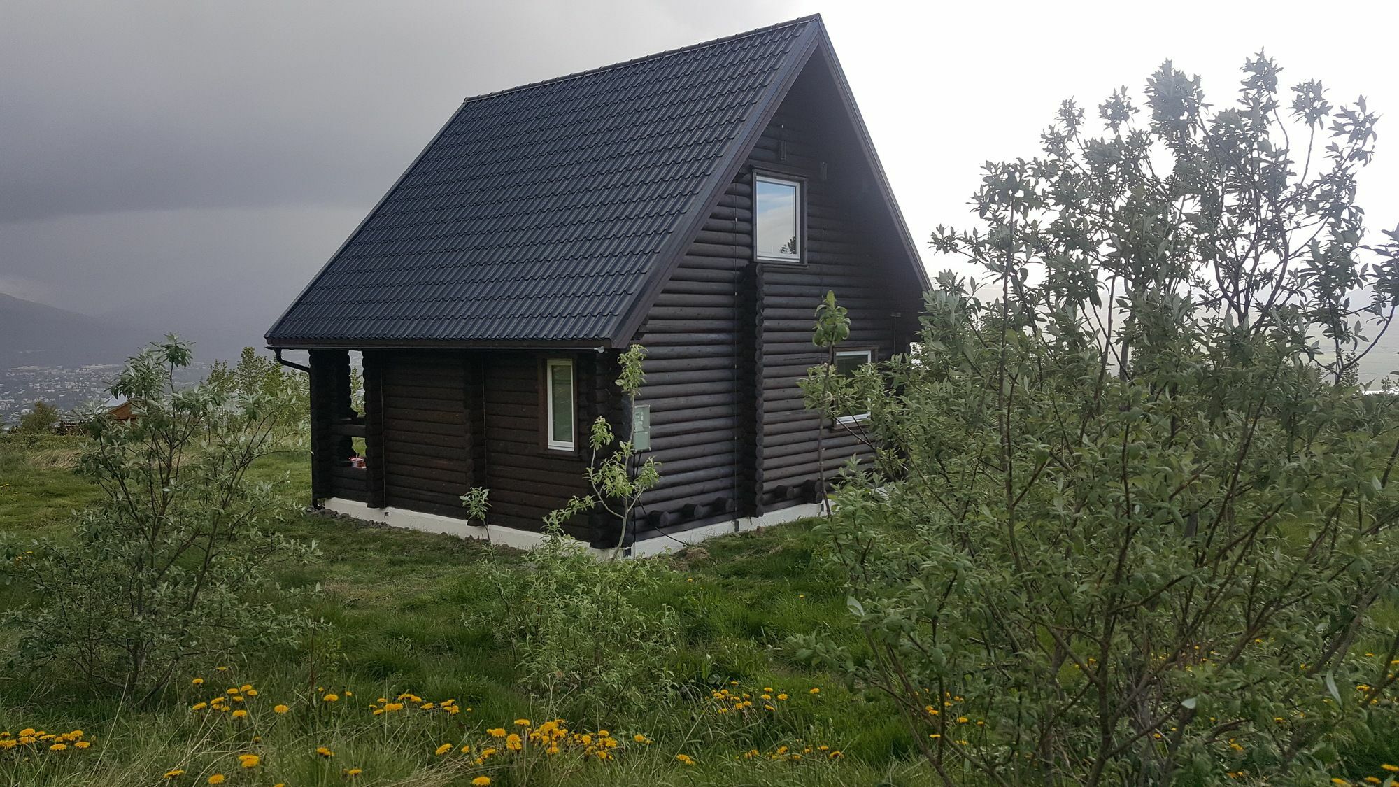 Akureyri Log Cottage Экстерьер фото